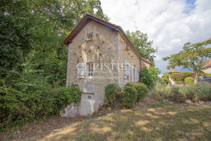 Image No.22-4 Bed House for sale