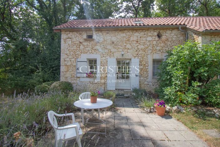 Image No.23-4 Bed House for sale