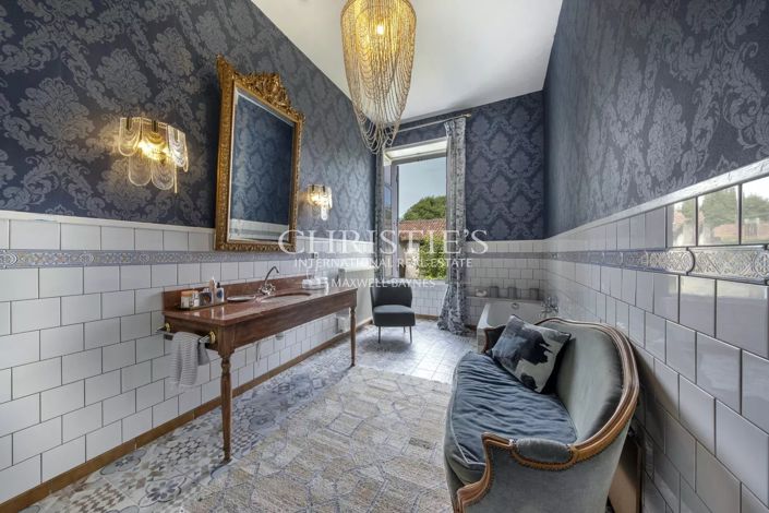 Image No.32-9 Bed House for sale