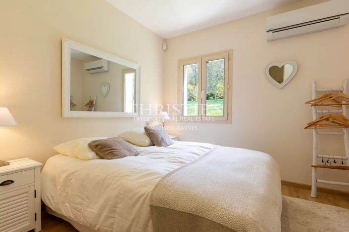 Image No.23-9 Bed House for sale