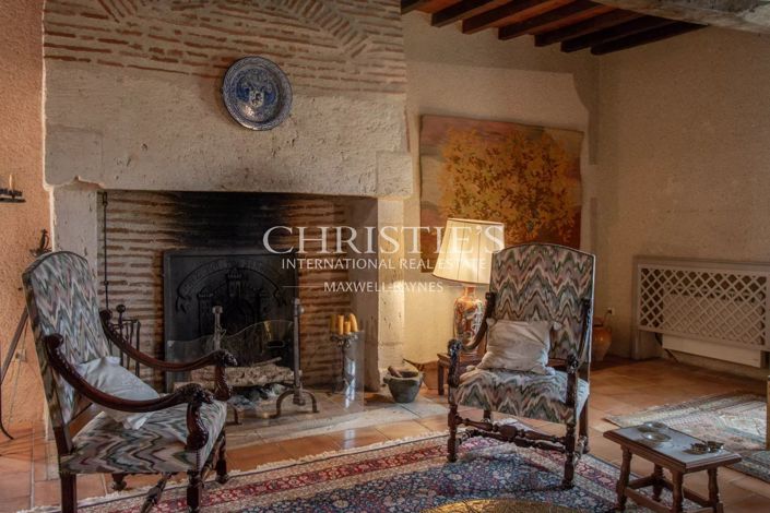 Image No.15-9 Bed House for sale