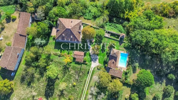 Image No.17-9 Bed House for sale
