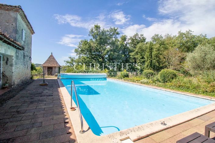 Image No.2-9 Bed House for sale