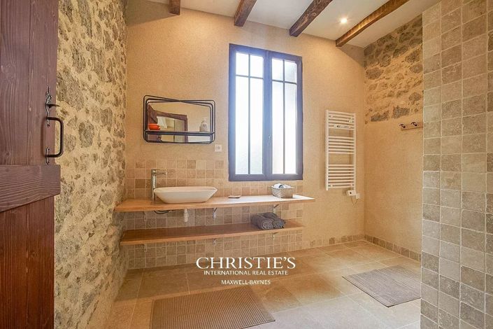 Image No.15-5 Bed House for sale