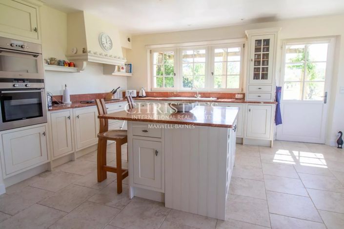 Image No.9-3 Bed House for sale