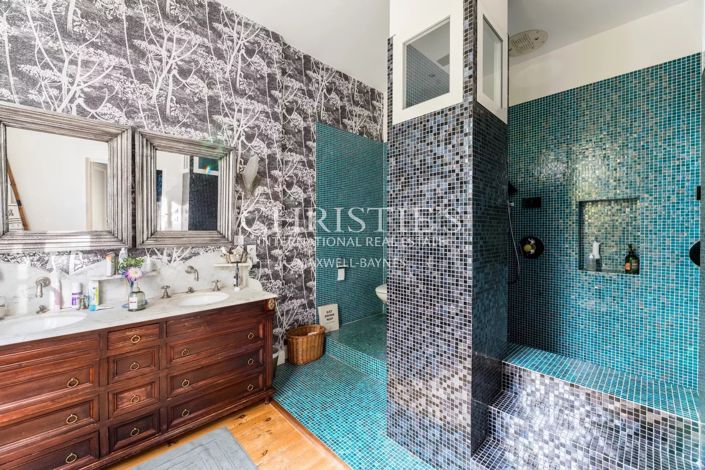 Image No.27-10 Bed House for sale