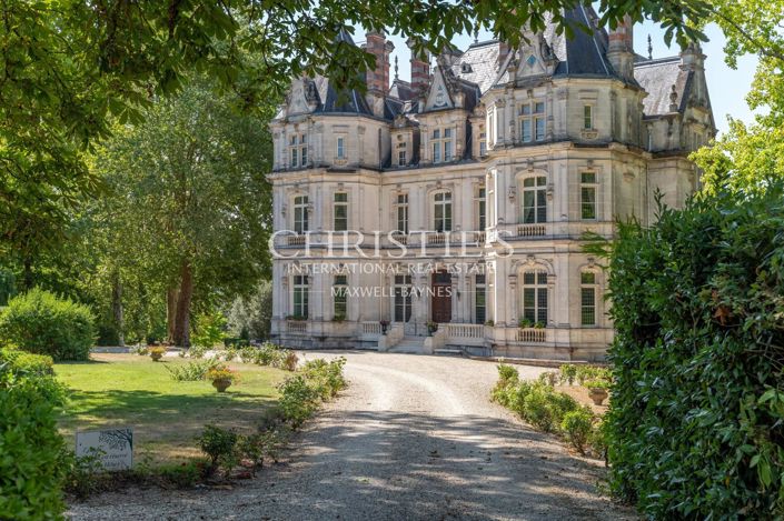 Image No.2-Propriété de 13 chambres à vendre
