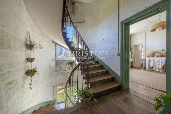 Image No.19-Propriété de 8 chambres à vendre