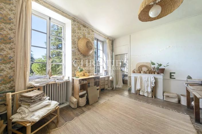 Image No.20-Propriété de 8 chambres à vendre