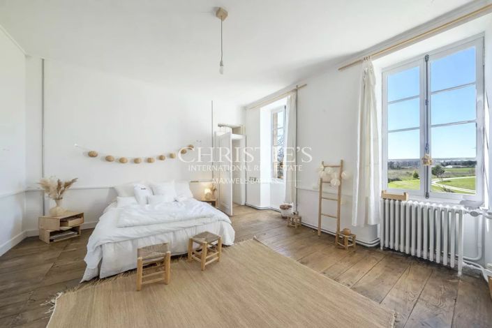 Image No.21-Propriété de 8 chambres à vendre