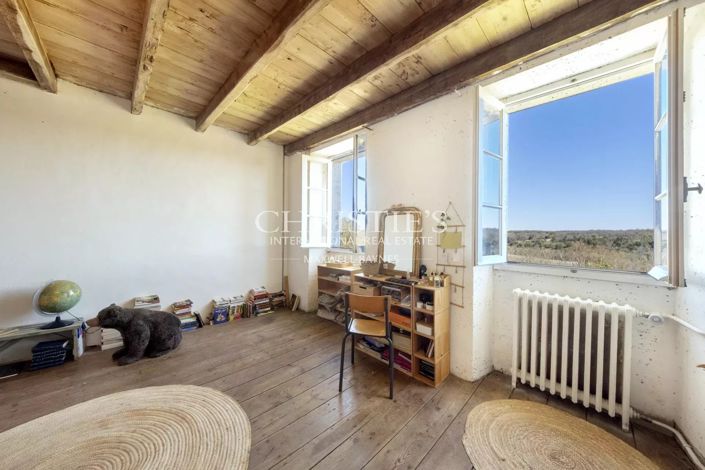 Image No.27-Propriété de 8 chambres à vendre
