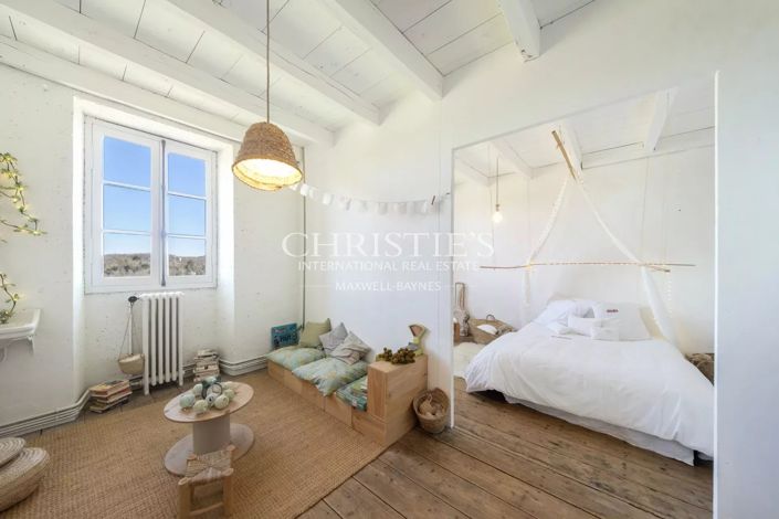 Image No.28-Propriété de 8 chambres à vendre