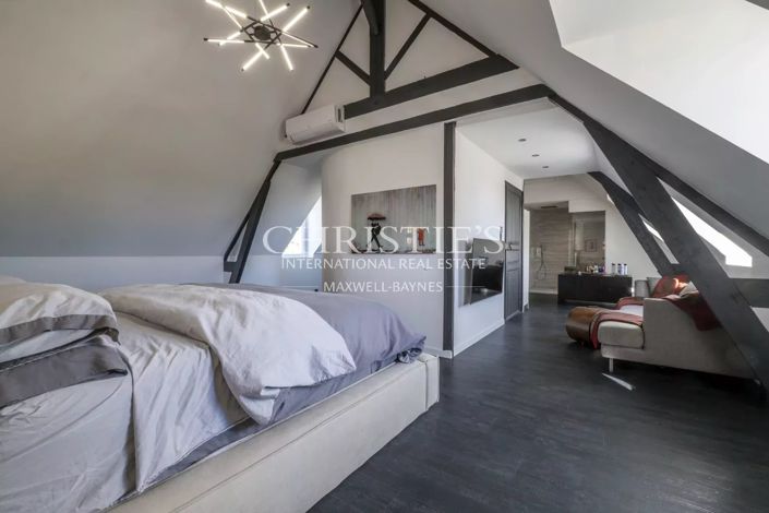 Image No.21-6 Bed Property for sale