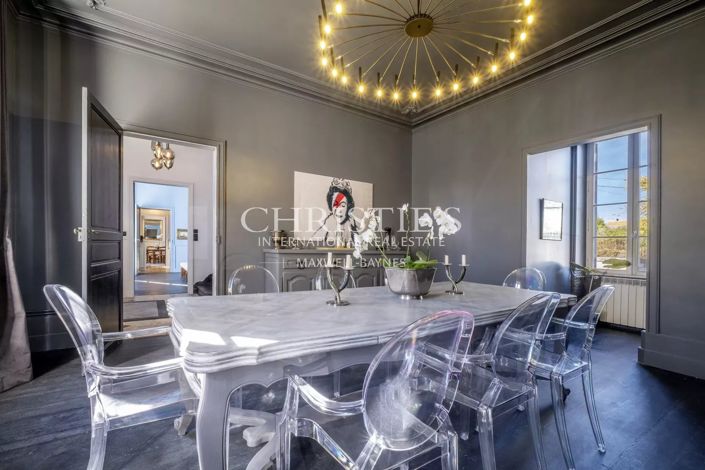 Image No.9-6 Bed Property for sale