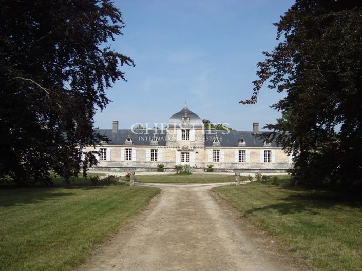 Image No.2-10 Bed Property for sale