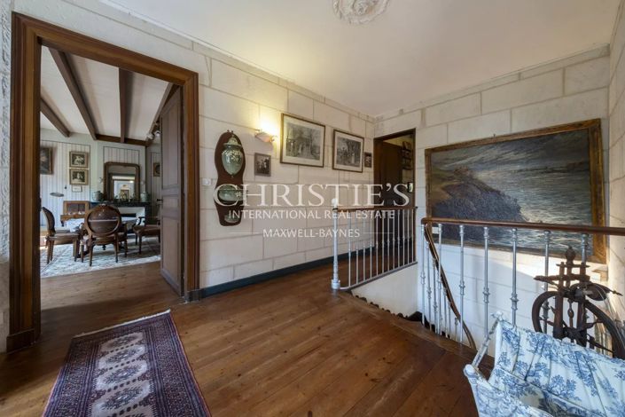 Image No.18-9 Bed House for sale