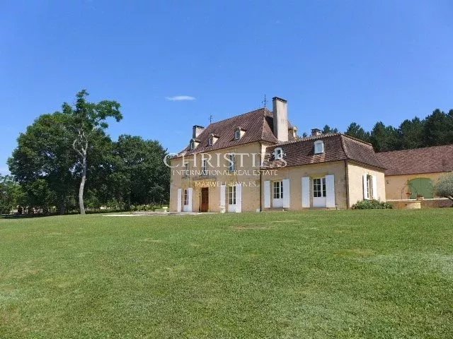 Image No.27-Propriété de 6 chambres à vendre