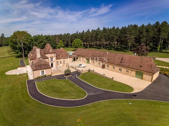 Image No.6-Propriété de 6 chambres à vendre