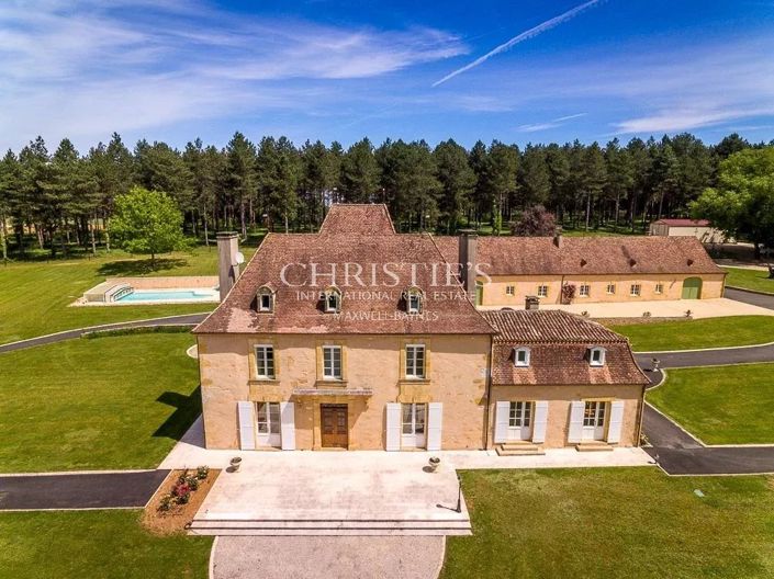 Image No.7-Propriété de 6 chambres à vendre
