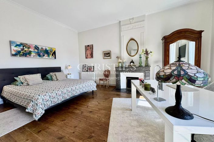 Image No.25-7 Bed House for sale