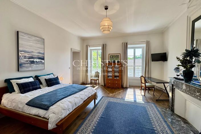Image No.32-7 Bed House for sale