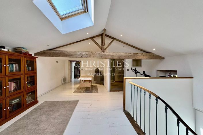 Image No.35-7 Bed House for sale