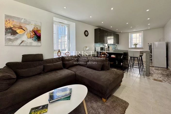 Image No.43-7 Bed House for sale