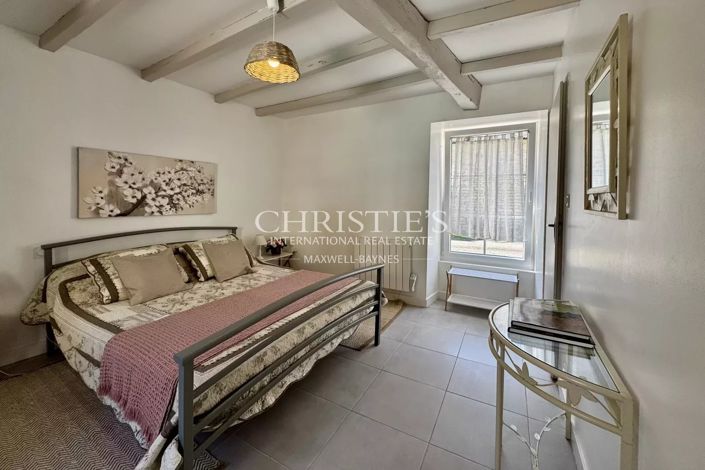 Image No.47-7 Bed House for sale