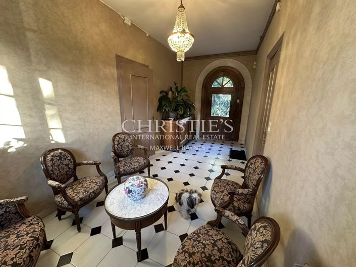 Image No.6-4 Bed Property for sale