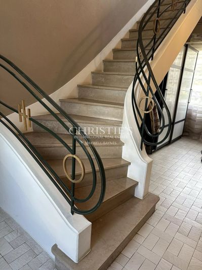Image No.8-4 Bed Property for sale