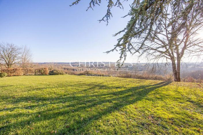 Image No.35-7 Bed House for sale