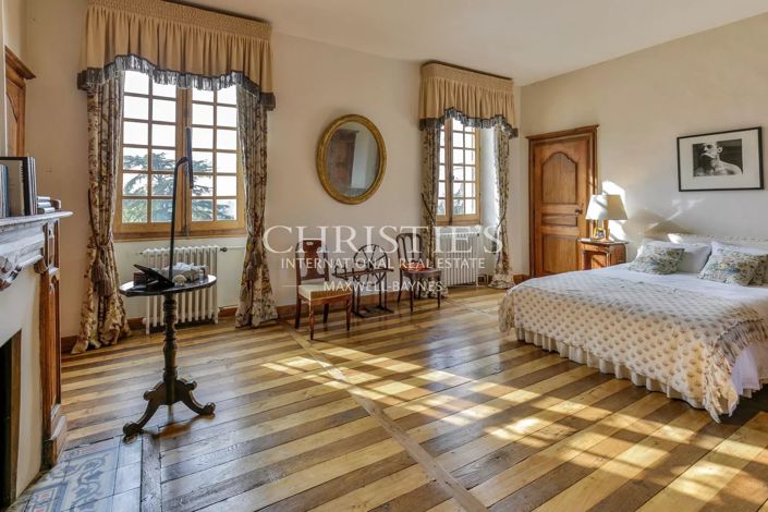 Image No.11-Propriété de 13 chambres à vendre à Aignan