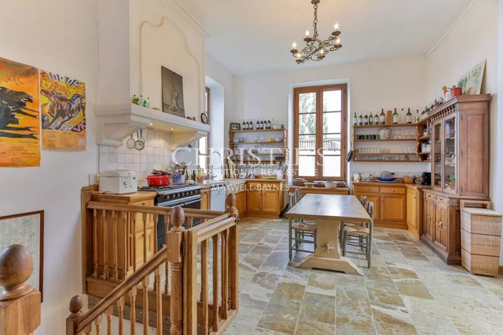 Image No.7-Propriété de 13 chambres à vendre à Aignan