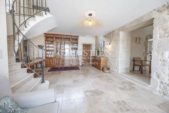 Image No.3-5 Bed House for sale