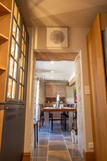 Image No.6-4 Bed House for sale