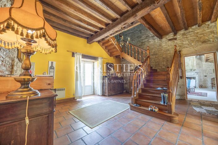 Image No.21-10 Bed House for sale