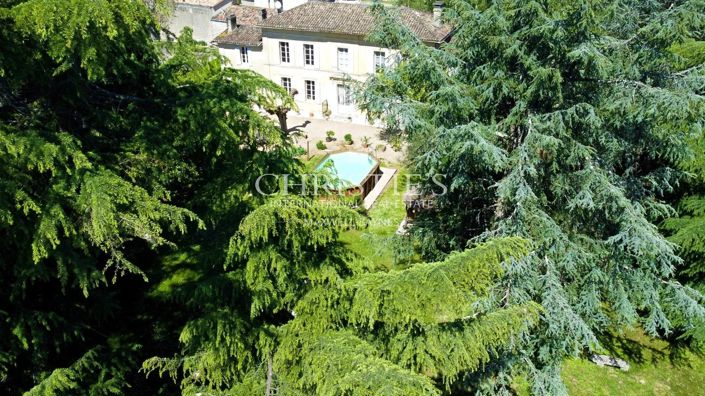 Image No.11-6 Bed Property for sale