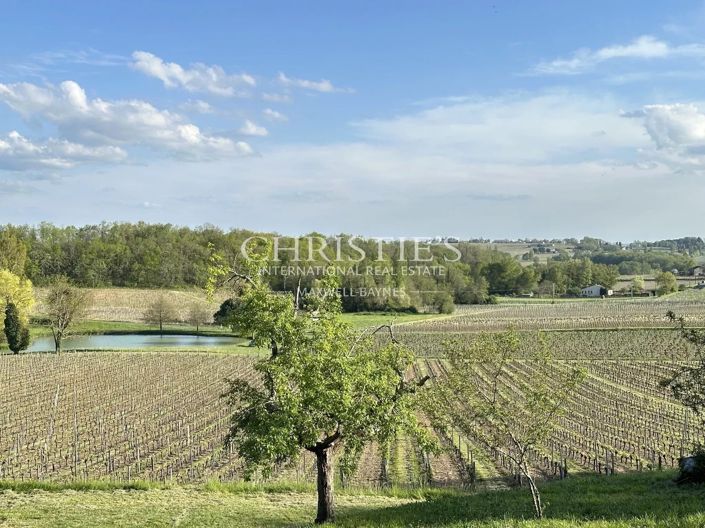 Image No.3-4 Bed Property for sale