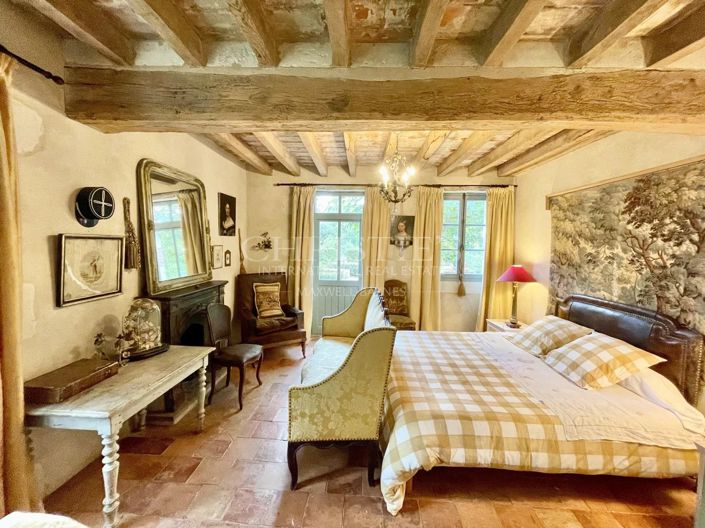 Image No.4-5 Bed House for sale