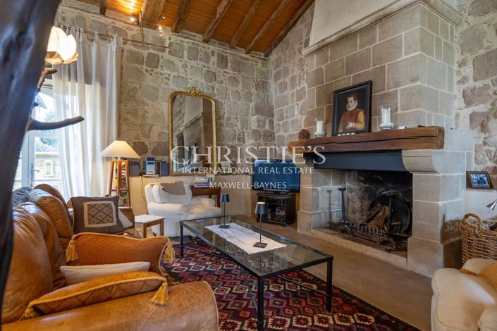Image No.12-4 Bed House for sale