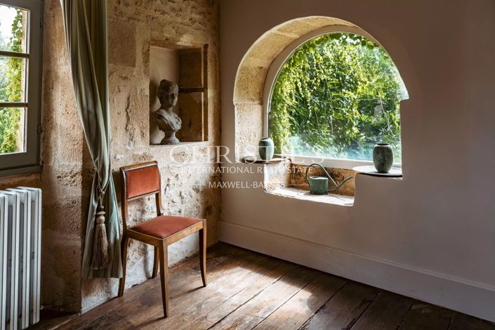 Image No.14-4 Bed House for sale