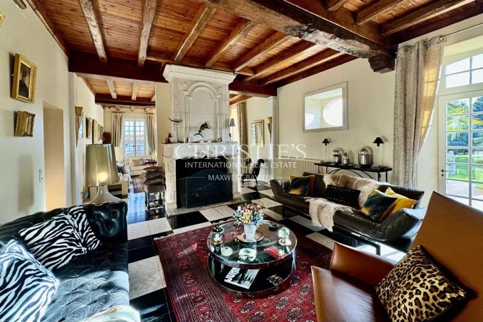 Image No.17-5 Bed House for sale