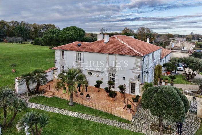 Image No.5-5 Bed House for sale
