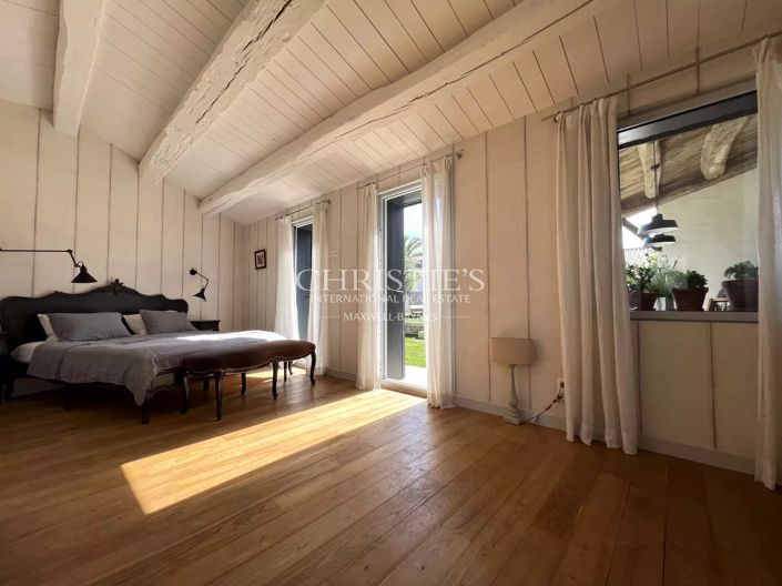 Image No.18-4 Bed House for sale