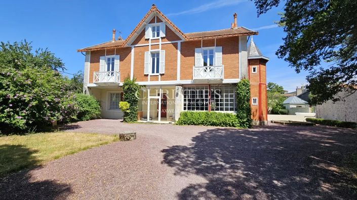 Image No.18-5 Bed House for sale
