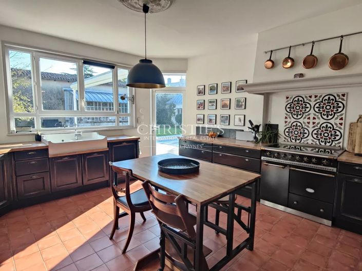 Image No.2-5 Bed House for sale
