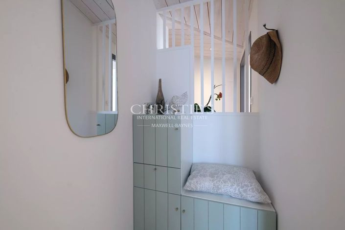 Image No.15-5 Bed House for sale
