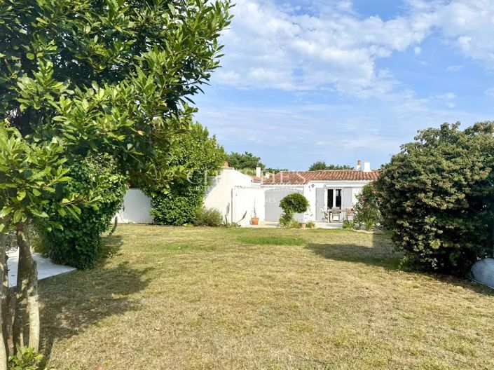 Image No.16-5 Bed House for sale