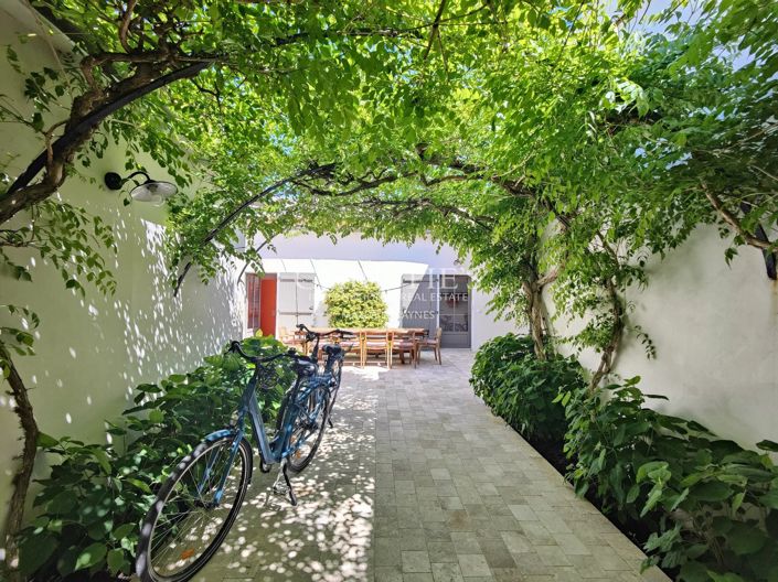Image No.4-5 Bed House for sale