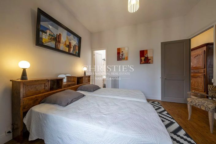Image No.23-5 Bed House for sale